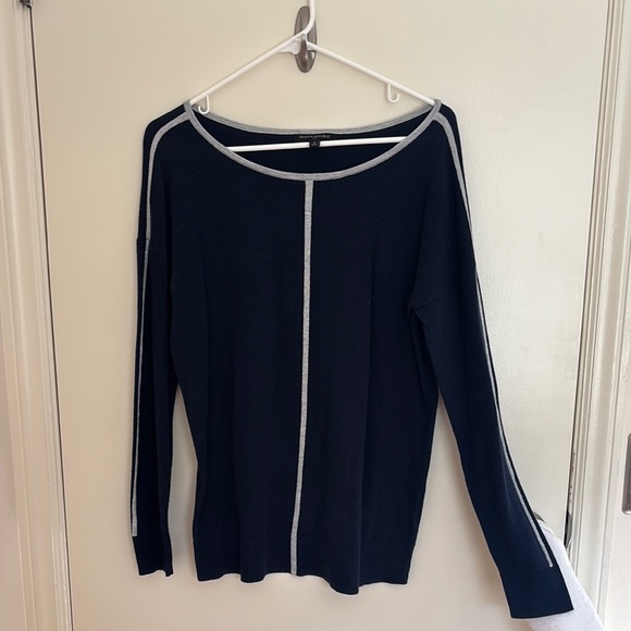 Banana Republic Navy Sweater - Picture 1 of 5